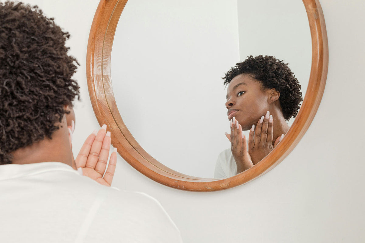 Acne Purging vs Breakouts: How to Tell the Difference